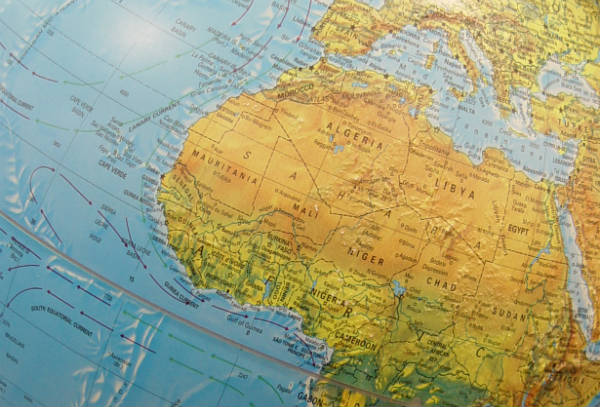 Reasons for having Android phone with Micro SD card - Global accessibility