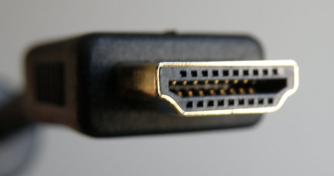 technology-myths-hdmi-cable