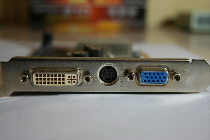 video-card-with-vga-and-dvi
