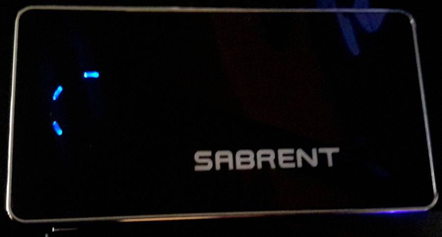 Four blue LEDs on top of power bank.