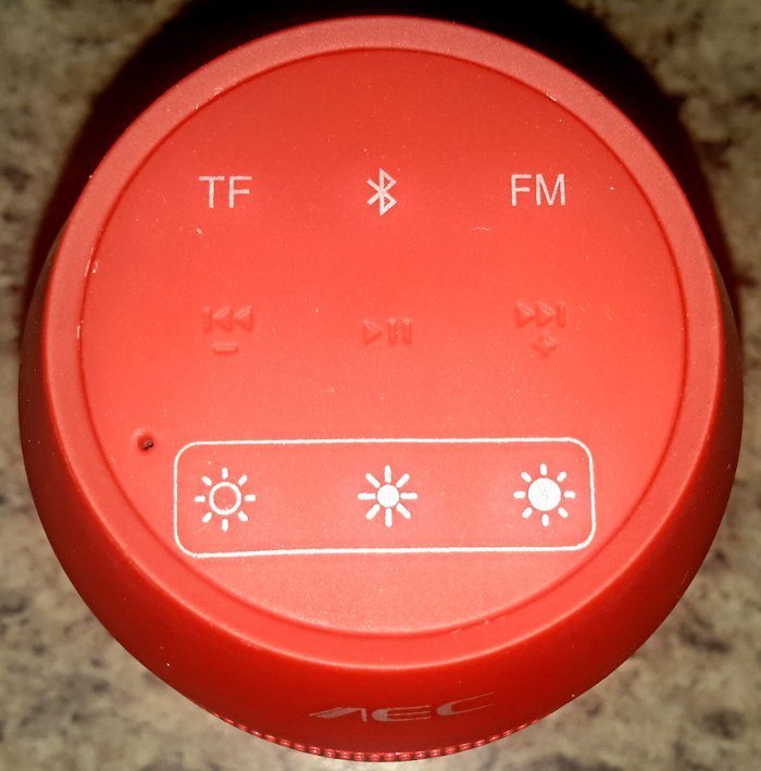 Andoer Bluetooth speaker push navigation buttons. Andoer Bluetooth speaker push navigation buttons.