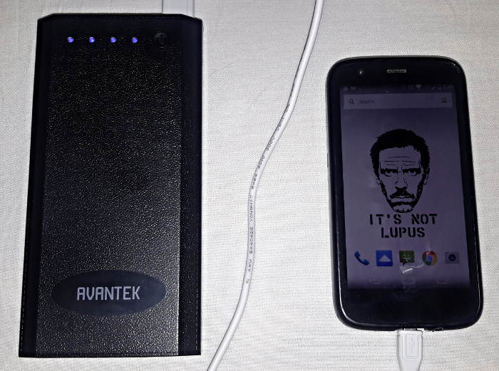 Avantek External Battery - Charging Moto G