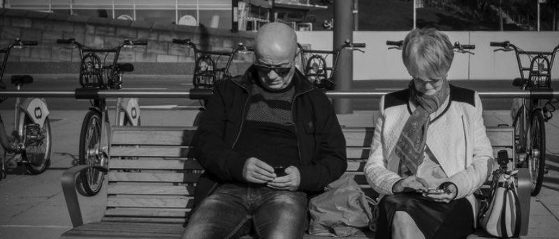 Delete Multiple Images In Messages To Free Up Space [iOS 9]