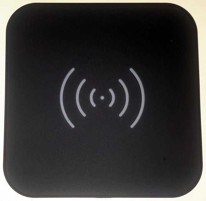 choetech-qi-charging-pad-top-view