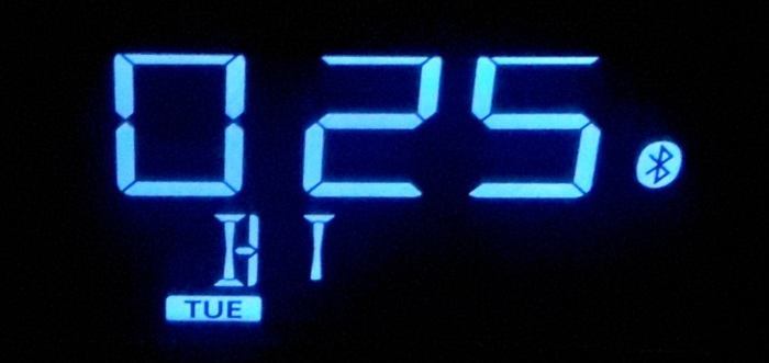 neon-alarm-clock-bluetooth-mode