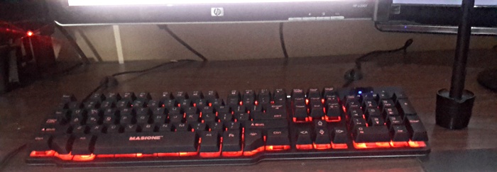 masione-gaming-keyboard-side-view