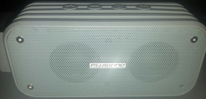plusinno-bluetooth-speaker-front