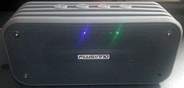 plusinno-bluetooth-speaker-led-indicators-charging