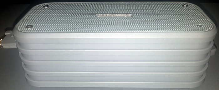 plusinno-bluetooth-speaker-waterproof-body