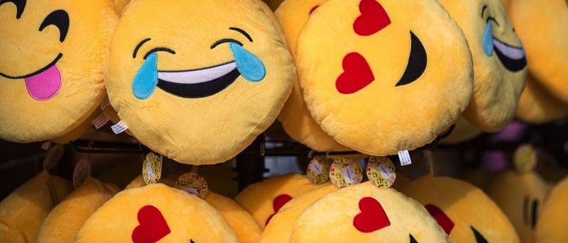 Snap, Create, and Share Your Own Emoji with MiMo Keyboard