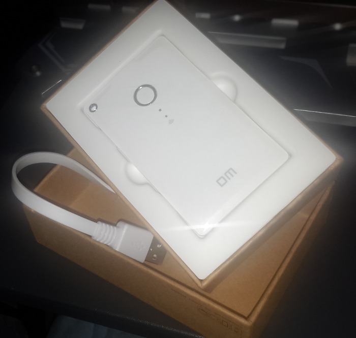 dm-u-disk-box-contents dm-u-disk-box-contents