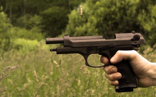 Live-Streaming-News-Poll-Gun