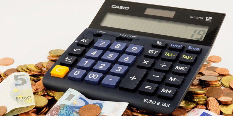 How Do You Manage Your Finances? Featured Image