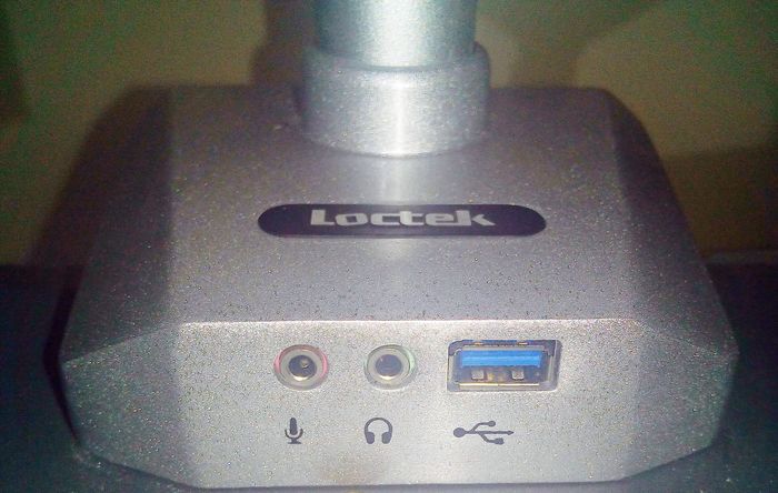 Loctek Dual Arm Desk Mount audio, mic, USB port.