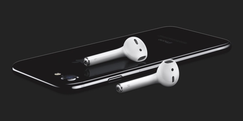 Should Smartphones Do Away with the Headphone Jack? Here Are Our Thoughts Featured Image