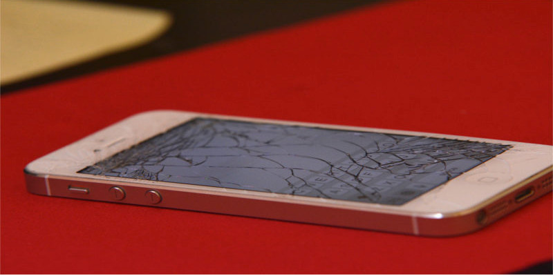 5 Dangerous iPhone Pranks You Really Should Be Aware of Featured Image