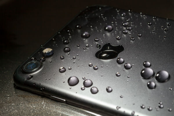 iphone-7-tips-waterproof-feature