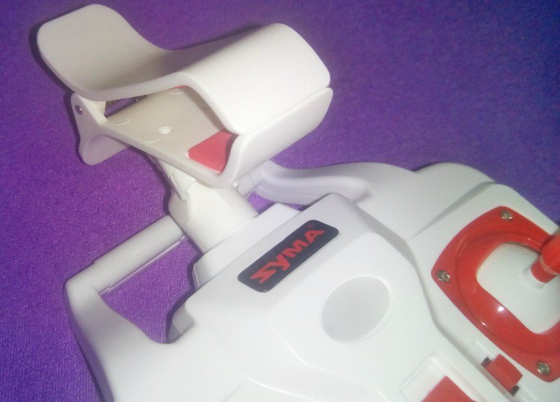 syma-drone-remote-phone-clip