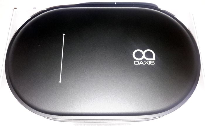 oaxis-bento-speaker-top-line oaxis-bento-speaker-top-line