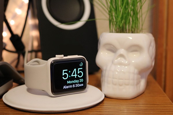 alarm-apple-wacth-nightstand alarm-apple-wacth-nightstand