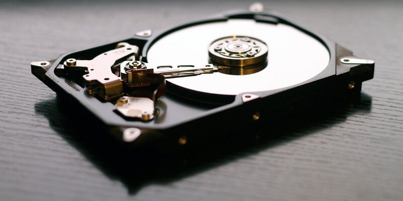 How to Back Up and Restore Windows 10 from an Image File Featured Image