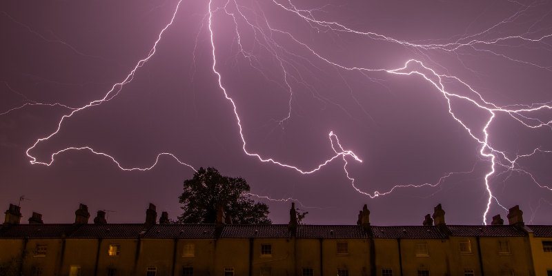 How Important Are Surge Protectors for PCs? Featured Image