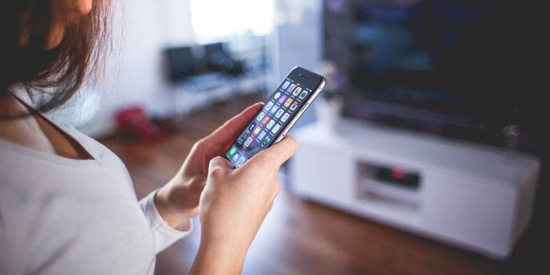 Back Up and Manage Your iPhone on Windows 10 with iCareFone Featured Image