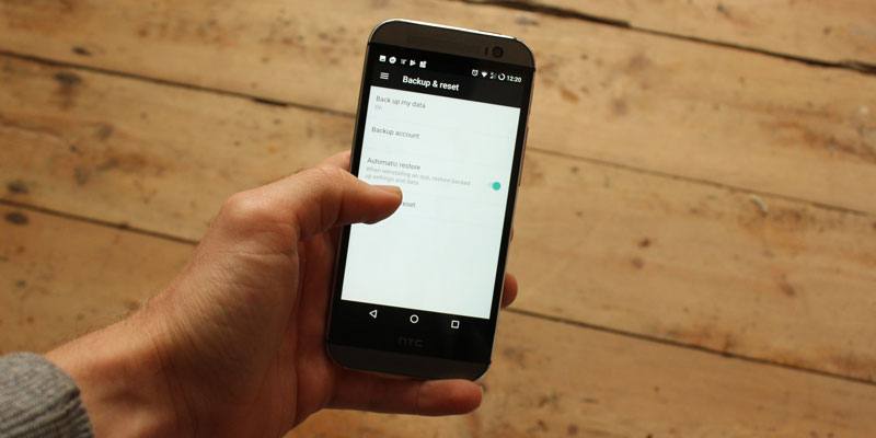 How to Restore Your Android Phone Settings From a Backup Featured Image