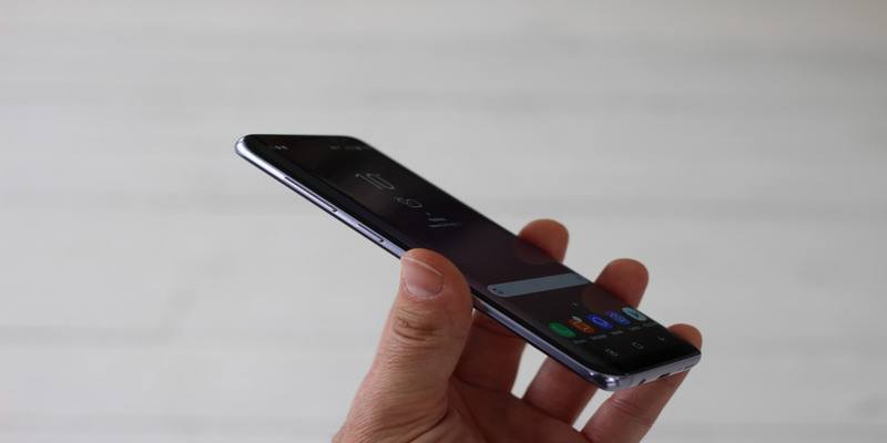 5 Features We Want Every Flagship Android Phone to Have This Year Featured Image