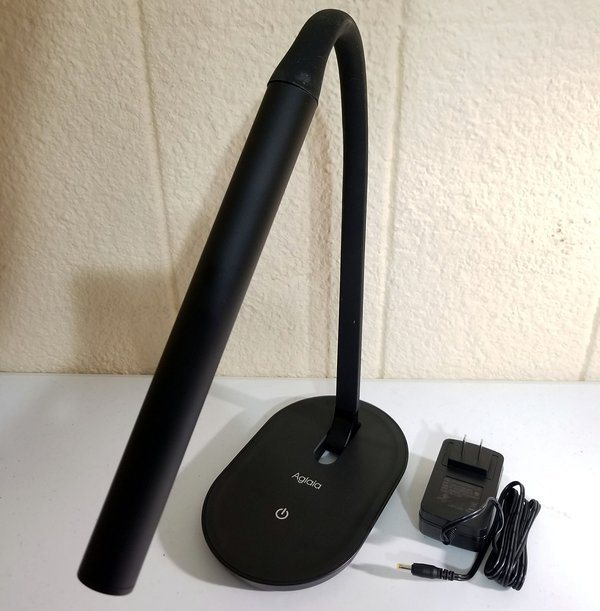 aglaia-desk-lamp-box-contents