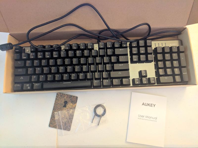 aukey-mechanical-keyboard-unboxing