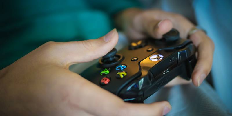 Don’t Throw It Away. 7 Ways To Make Good Use of Your Old Game Console Featured Image