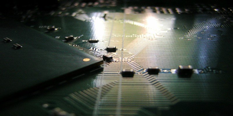 How to Clean the Inside of Your Computer Featured Image