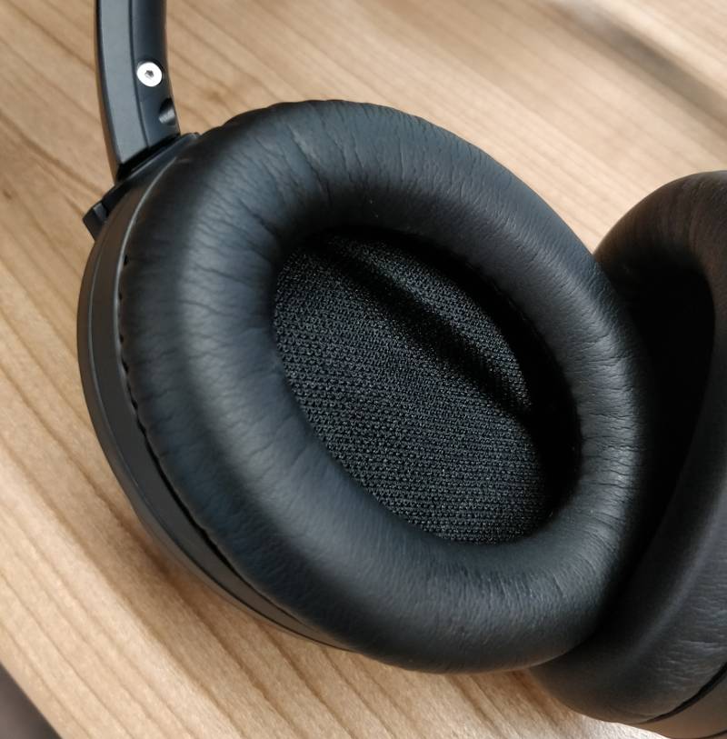 ath-anc700bt-ear-cup