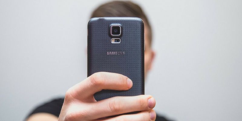 How to Create Your Own Animated GIFs Using Gboard Featured Image