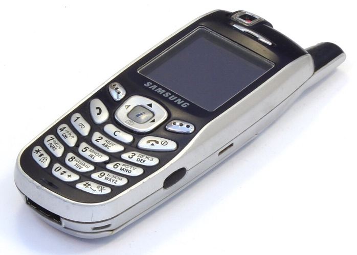 news-cell-phone-garbage-samsung