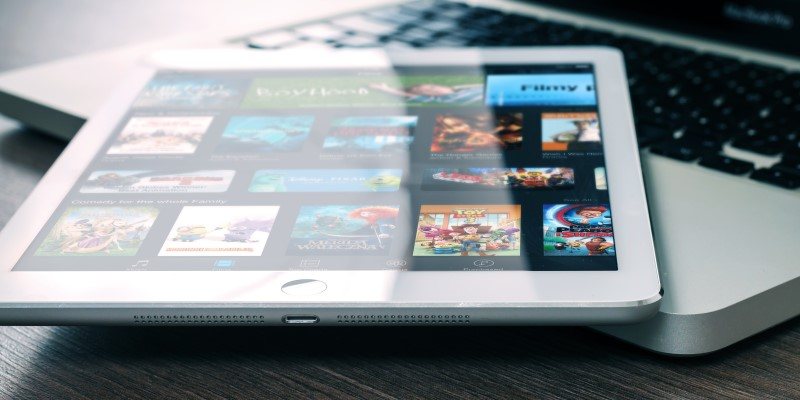 How to Watch Films on the Go with Google Play Movies Featured Image