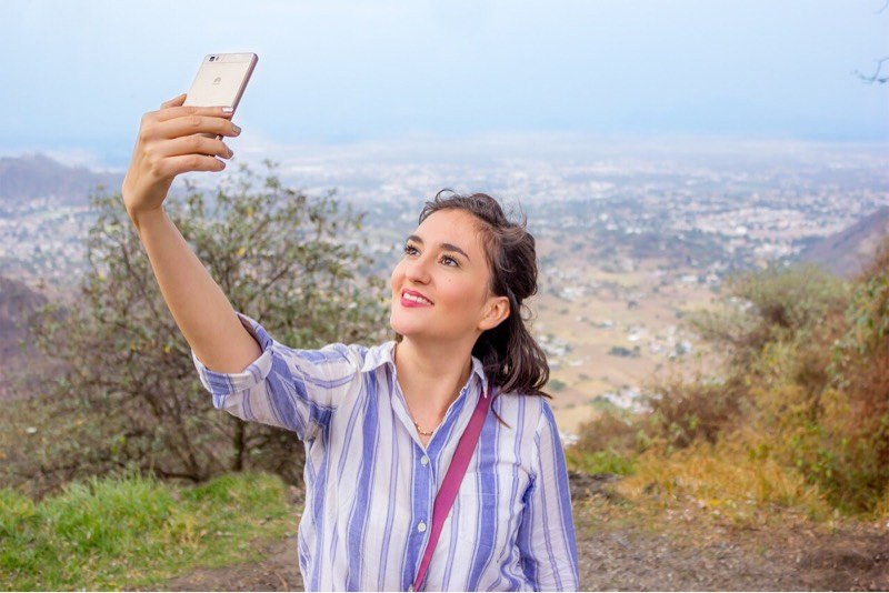 news-huawei-commercial-selfie