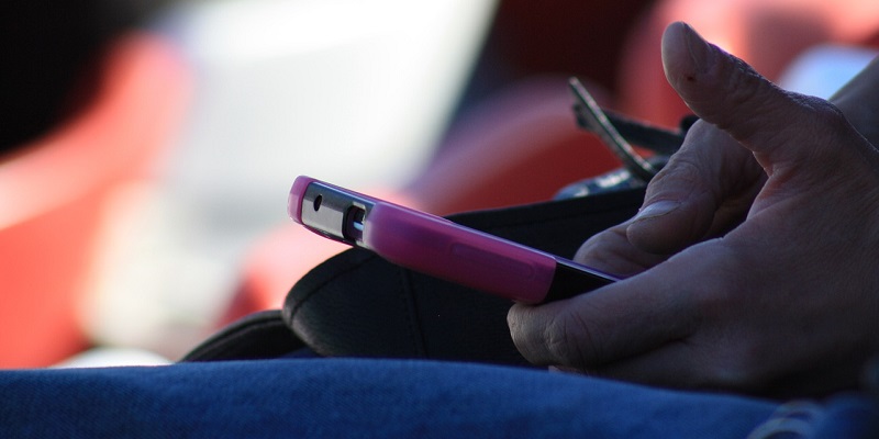 How to Manage Your iTunes Subscriptions from Your iPhone Featured Image