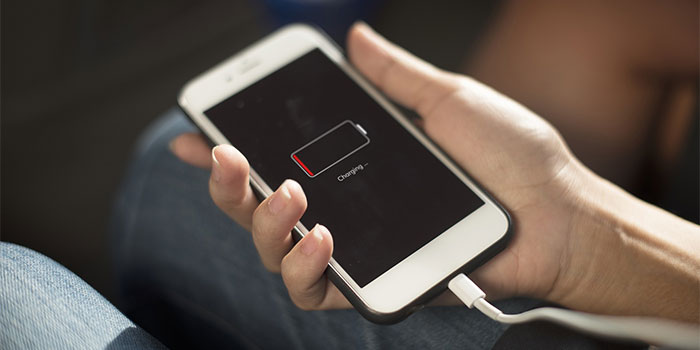 does-battery-health-matter-charging-iphone-smlr