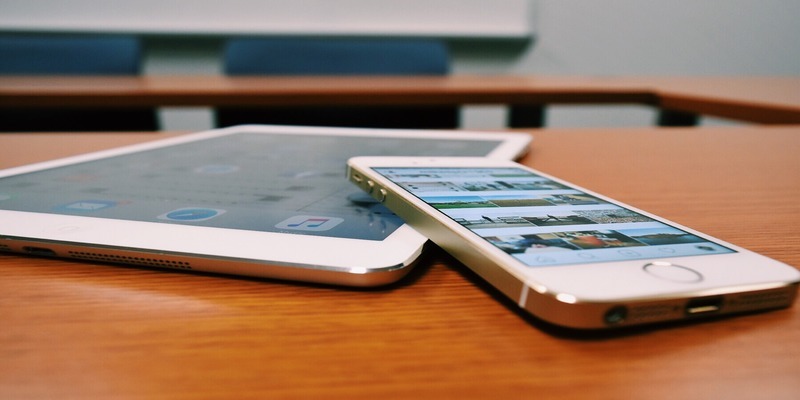 How to Clear the Cache on Your iPhone and iPad Featured Image