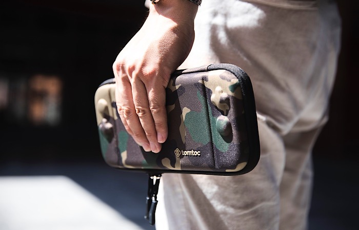 Review Tomtoc Switch Cases Slim Outside