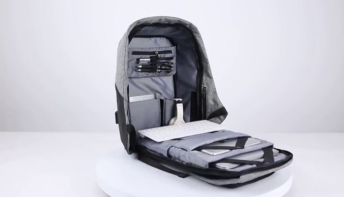 Tech Backpack Mark
