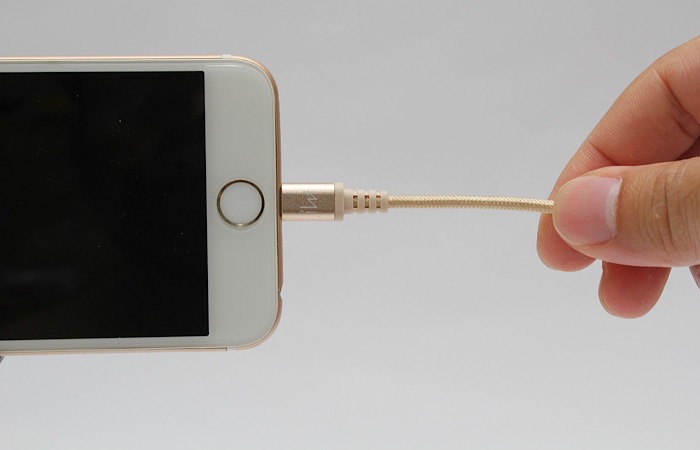 News Lightning Cable Hack Iphone