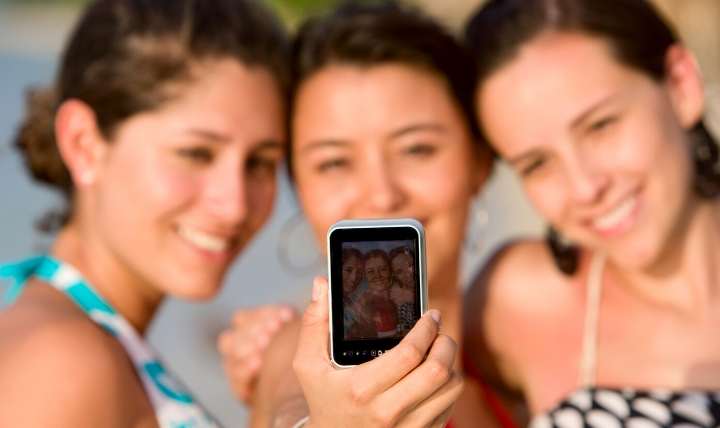 Google Photos Manual Tagging Taking Picture