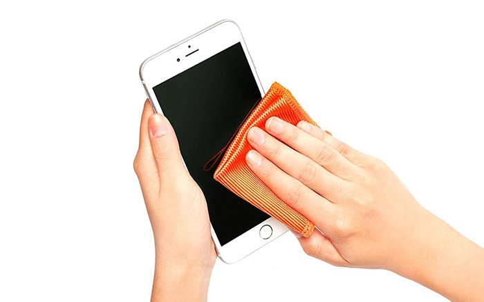 Clean Apple Device Screen