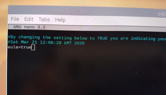 Inside the eula.txt file, change FALSE to TRUE.