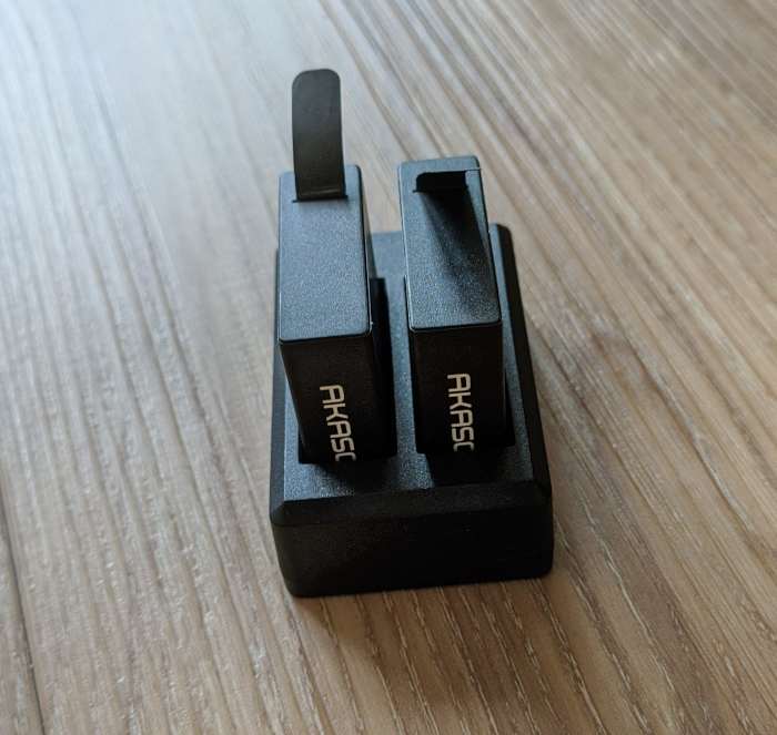 Akaso Brave 7 Batteries Charger 1