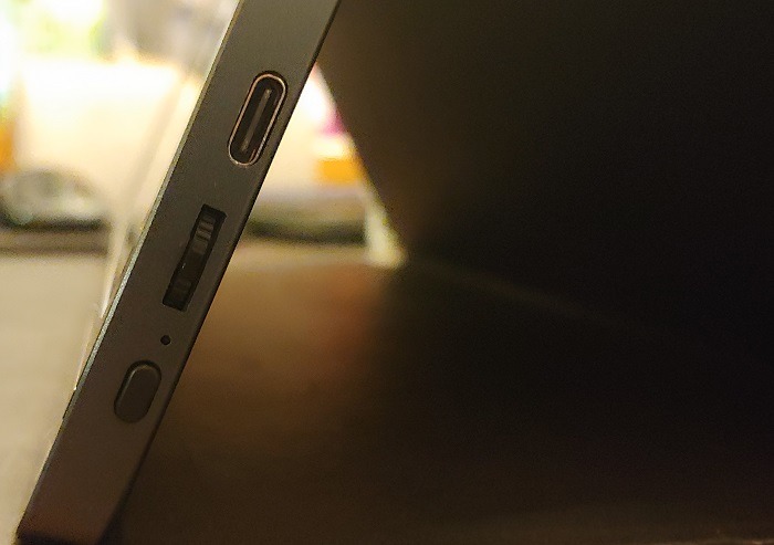 Lepow Z1 Gamut Monitor Review Right Ports Lepow Z1 Gamut Monitor Review Right Ports