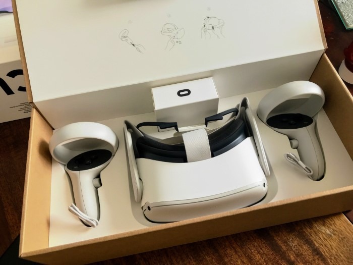 Oculus Pack Shot 700